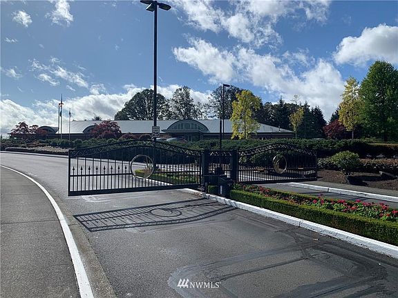 4th image of 6109 Troon Ln SE