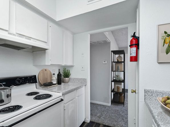 5601 Chimney Rock Rd #110
