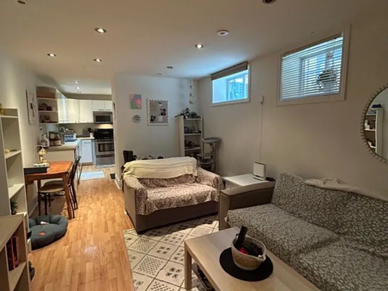 252 Major St #3 — Photo 4