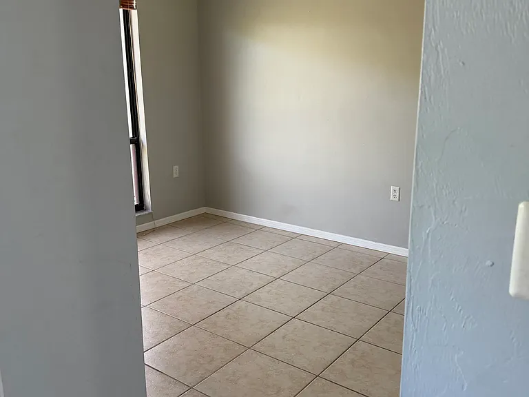 1216 Commonwealth Cir #203 — Photo 8