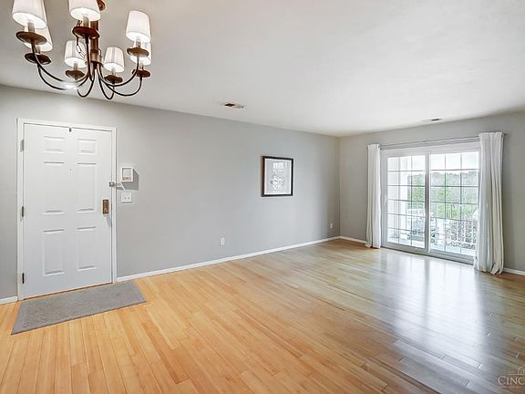 2nd image of 5938 Harrison Ave APT 29
