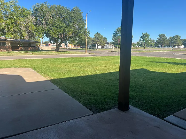 2504 Baylor Ave — Photo 4