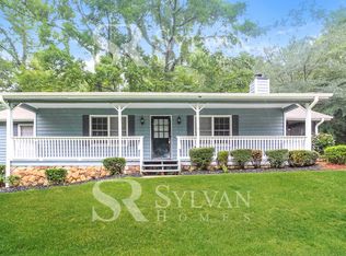 910 Curry Cir SE, Conyers, GA 30094