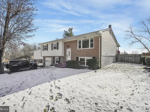 13218 Kurtz Rd, Woodbridge, VA 22193