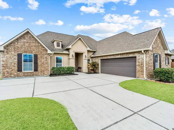 13257 High Meadow Dr, Gonzales, LA 70737