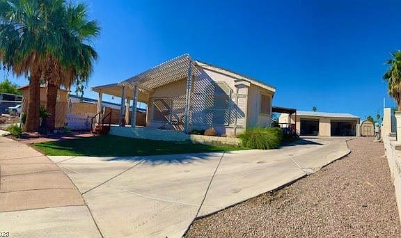 3rd image of 3322 Montego Dr