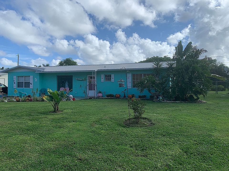 2nd image of 1606 SE 10th St