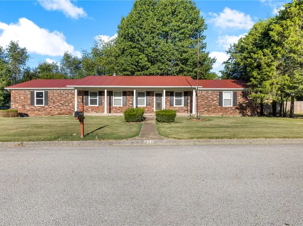 204 Lark Ln, Harrison, AR 72601
