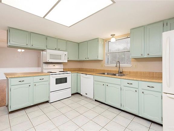 5th image of 7000 N 14th Ln