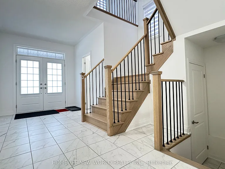 33 Marlene Johnston Dr — Photo 2