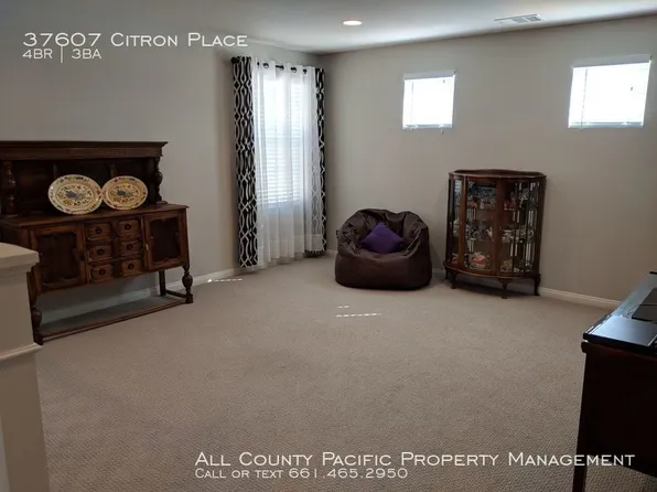 37607 Citron Pl, Palmdale, CA 93551