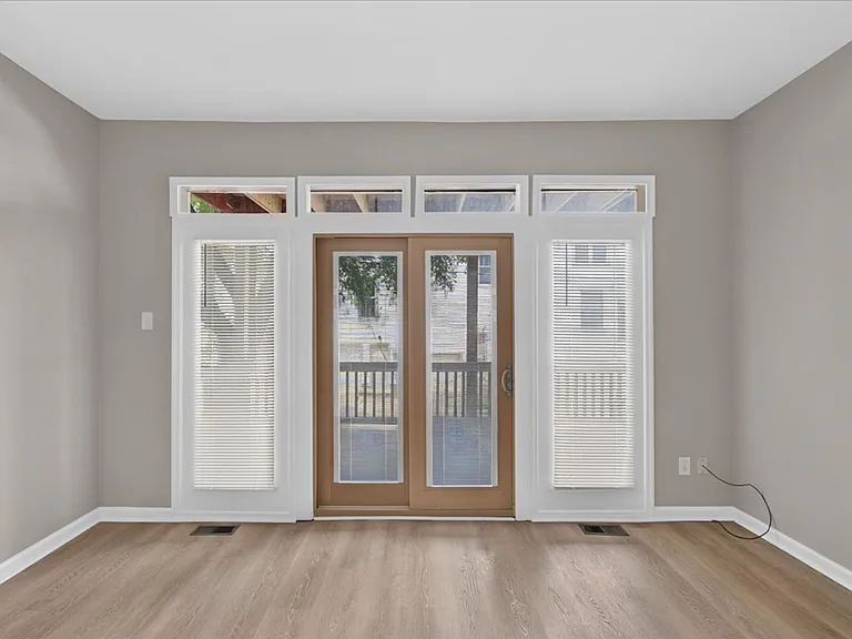 1207 Mackay Pl #1F — Photo 22