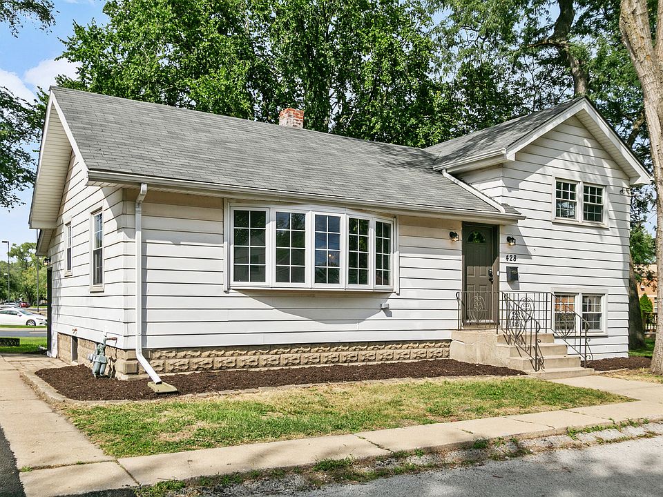 1st image of 428 E 156th Pl
