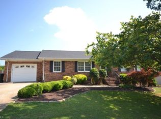 832 Rockcliff Ter, Asheboro, NC 27205