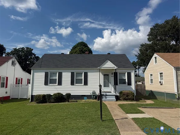 2713 Pickett St, Hopewell, VA 23860