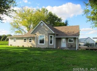 1389 E 1400 Ave, Vandalia, IL 62471