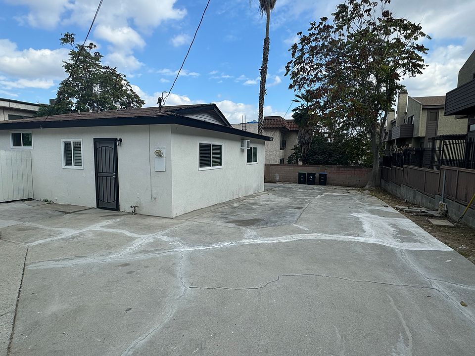 1st image of 518 Sefton Ave