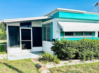 572 Marina Ln, Tavares, FL 32778