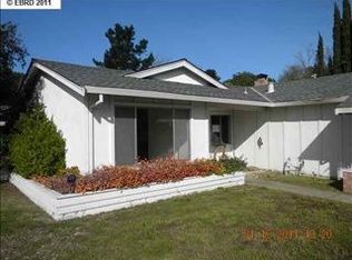 801 Sandy Cove Dr, Rodeo, CA 94572