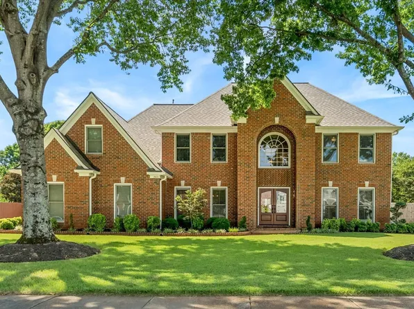 1563 Collingham Dr, Collierville, TN 38017