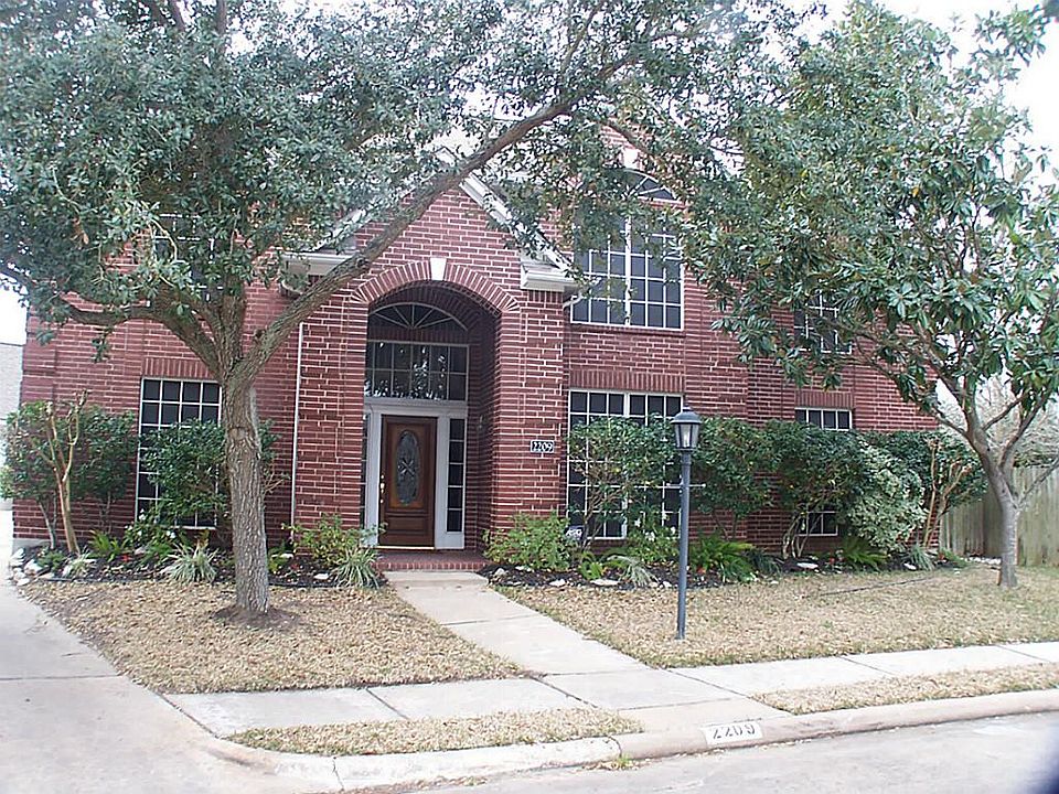 1st image of 2209 Acadiana Ct