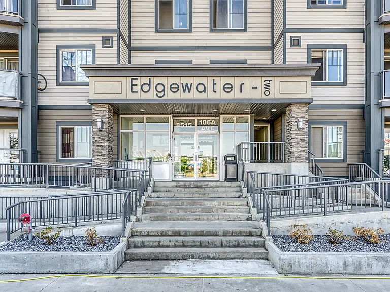 8515 106a Ave NW — Photo 19