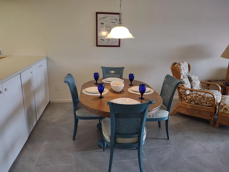 5527 NE Gulfstream Way — Photo 10