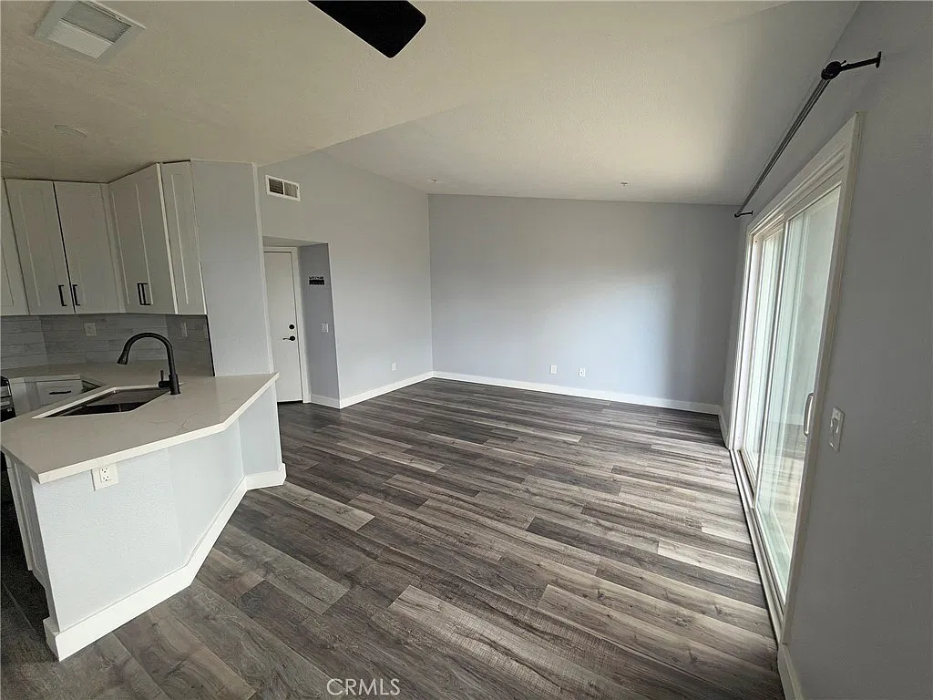 1 bed, 673 sqft, $2,200 — Photo 3