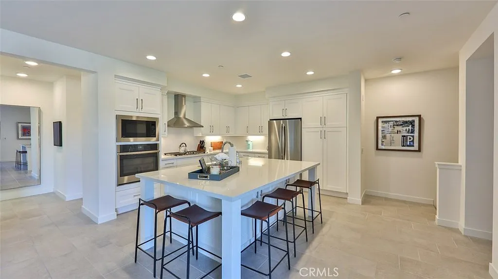 Building Photo - 2869 Doheny Way