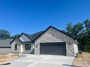 2124 Random Rdg, Columbia, MO 65201