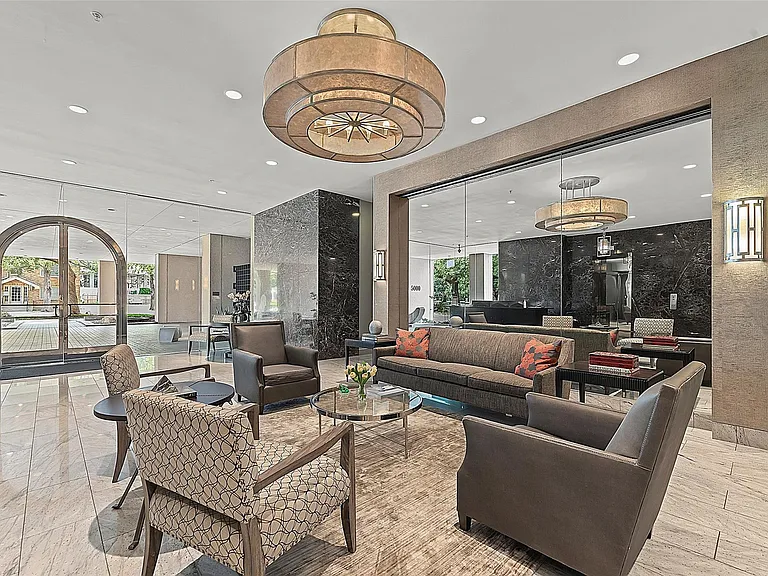 5000 Montrose Blvd #16B — Photo 17