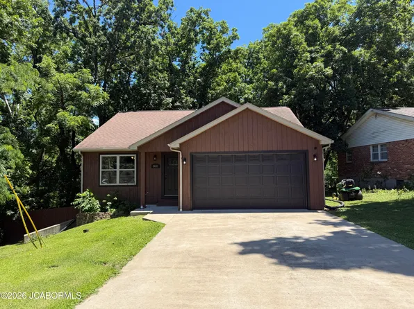 1400 Marbrooke Dr, Fulton, MO 65251