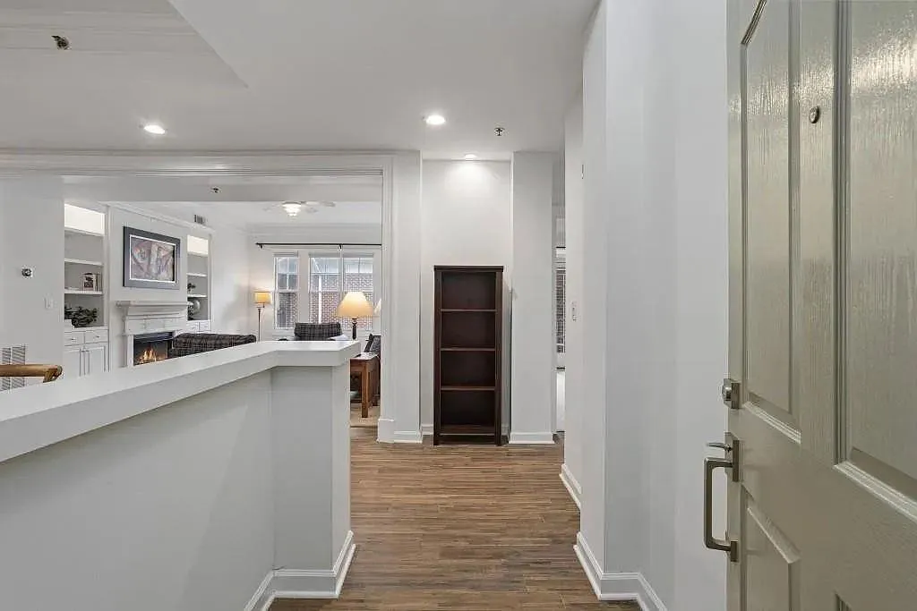 2 bed, 2.0 bath, 1516 sqft, $3,200 — Photo 4
