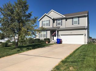 1006 Summit Ridge Dr, Papillion, NE 68046