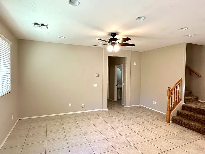 7363 W Cambridge Ave — Photo 7
