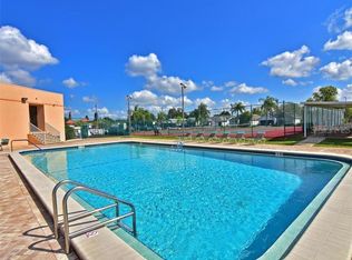 3939 37th Street Ct W, Bradenton, FL 34205