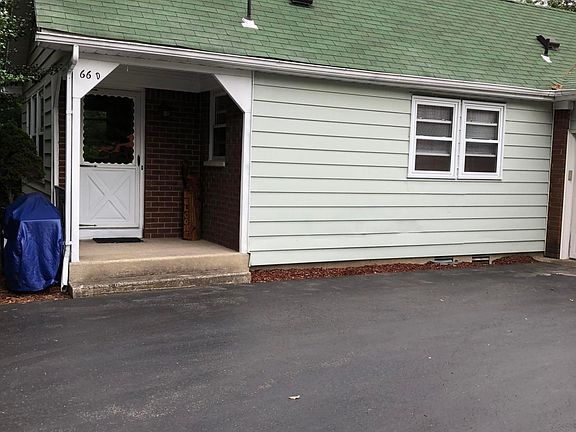 2nd image of 66 Yorktowne Parkway #D