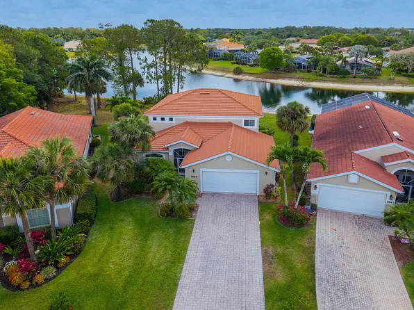 7859 Berkshire Pines Dr, Naples, FL 34104