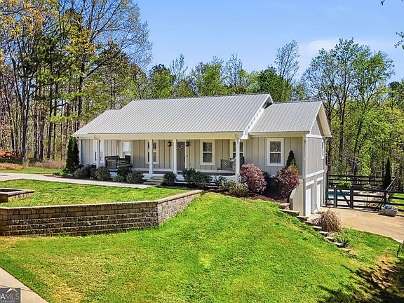 5th image of 3060 Cherry Grove Rd