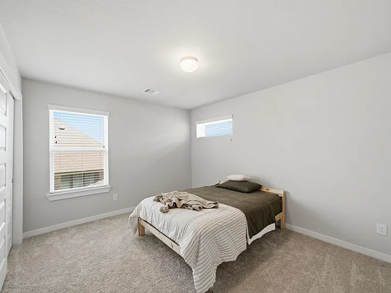 19702 Isola Breeze Dr — Photo 21