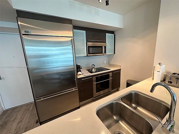 4th image of 500 Brickell Ave APT 2003