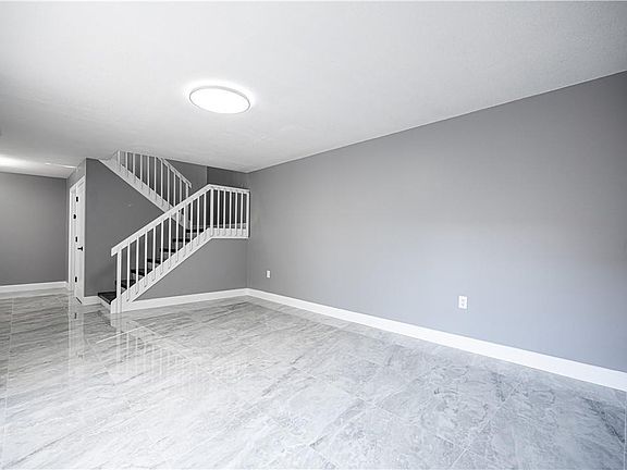 2nd image of 2502 25th Lane
