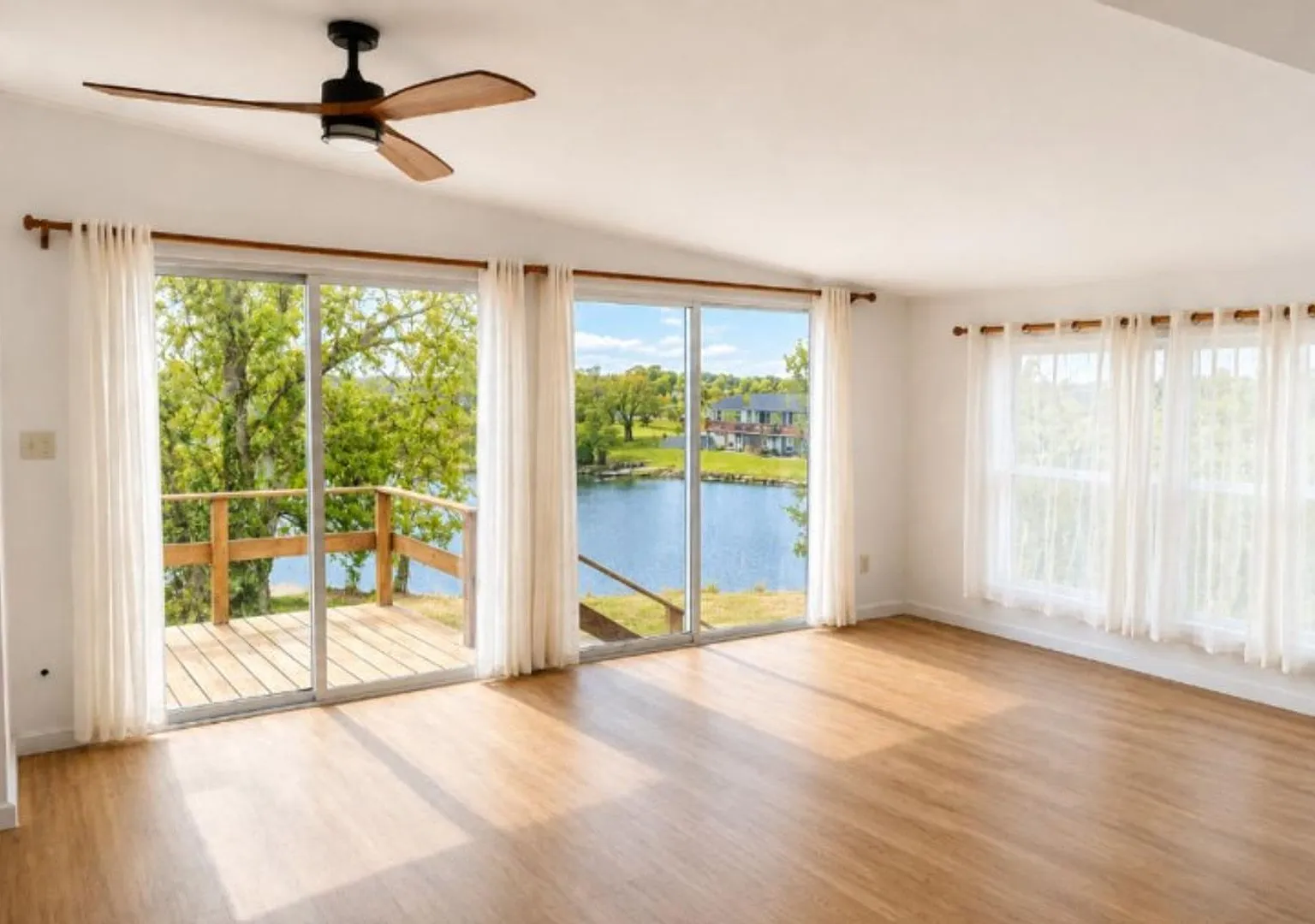 Beautiful 4 bed / 2 bath Country Home — Photo 1