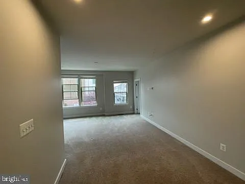 42595 Burbank Ter — Photo 27