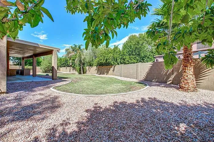 562 N Danielson Way — Photo 25