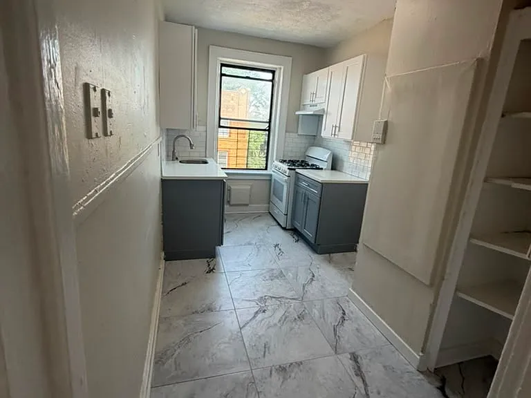 329 Park Ave #15 — Photo 1