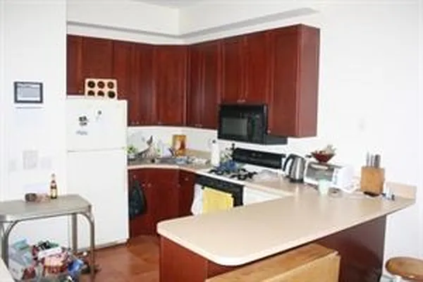 Rented by Douglas Elliman | media 38