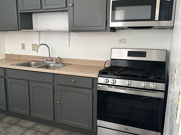 2nd image of 9376 W Van Buren St APT 5