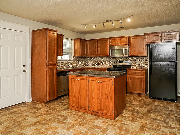3rd image of 237 Timberlake Dr