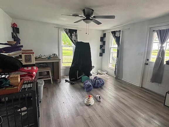 2nd image of 120 S Taylor St